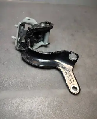 Audi Q7 4L Tailgate/trunk/boot hinge 4L0827300B