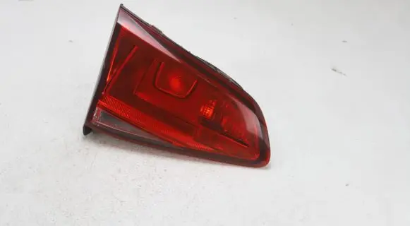Volkswagen Golf VII Tailgate rear/tail lights 5G0945093AD