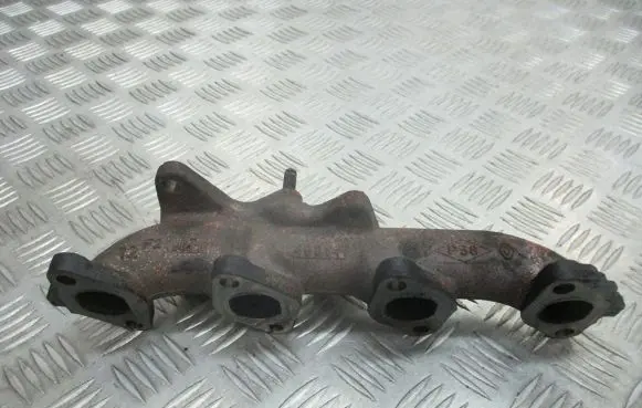 Renault Clio III Exhaust manifold