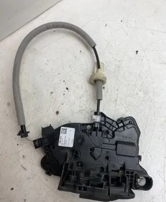 Volkswagen ID.3 Front door lock 10B837015