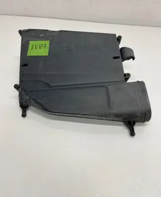 Mercedes-Benz ML W164 Air filter box A6420940204