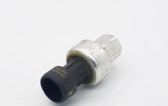 Opel Astra H Air conditioning (A/C) pressure sensor 9131721 26B7MX4