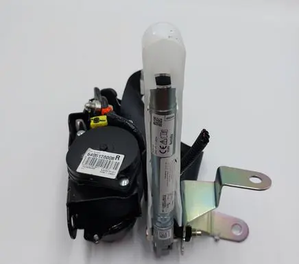 Nissan Leaf II (ZE1) Front seatbelt 638264901L