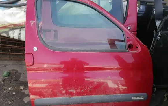 Door (2 Door Coupe)