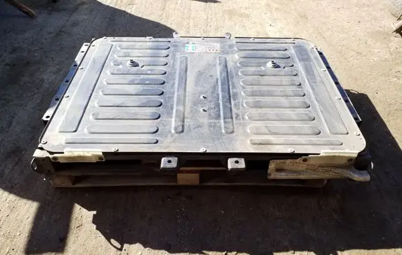 Ford Kuga III Hybrid / electric car battery LX6810B759MJ