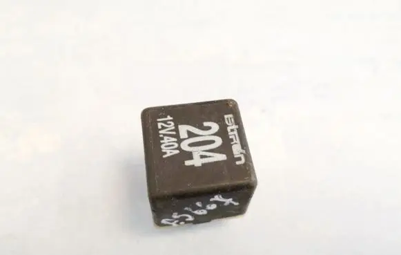 Volkswagen PASSAT B5 Other relay 431951253h