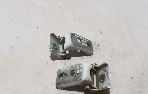 Toyota Proace Front door upper hinge SU001A3058