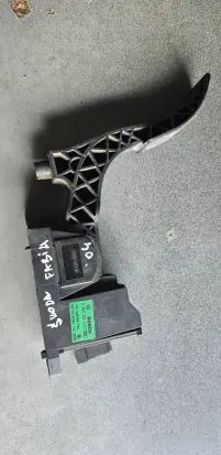 Skoda Fabia Mk1 (6Y) Accelerator throttle pedal 6Q1721503A 188206454 0280752215