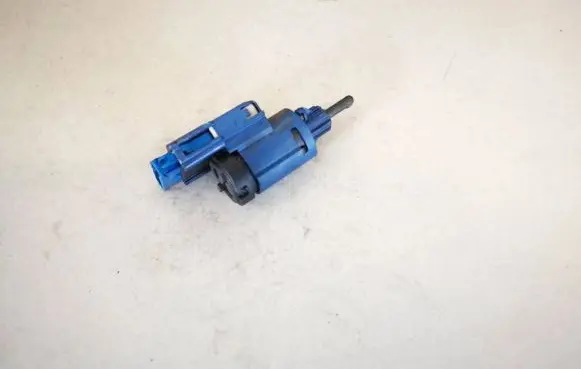 Brake pedal sensor switch