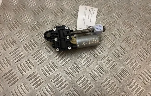Mercedes-Benz E W238 Steering column adjust motor 0390203399