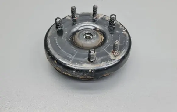 Honda Accord Coil spring mount 
