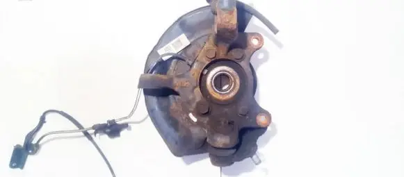 Toyota Auris 150 Front wheel hub