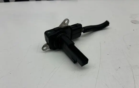 Volvo S60 Mass air flow meter 31342521