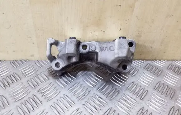 Peugeot 3008 I Engine mounting bracket 9688615780
