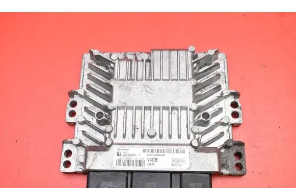 Ford Kuga I Engine control unit/module ECU 8V4112A650CB