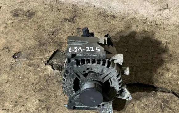 Mercedes-Benz C W204 Generator/alternator A0131549002