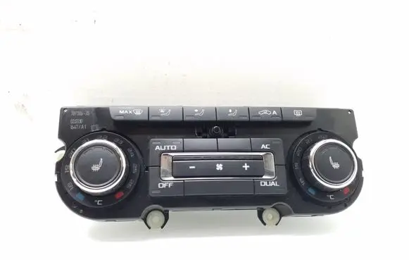 Skoda Octavia Mk2 (1Z) Climate control unit 3T0907044AS 5HB00974945