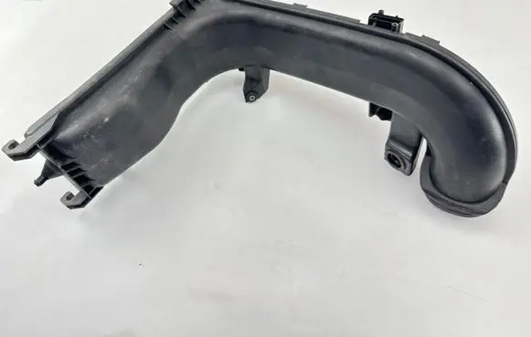 BMW 5 F10 F11 Air filter box 70528997