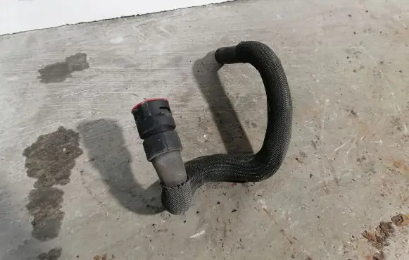 Volvo XC60 Engine coolant pipe/hose 8G918B160