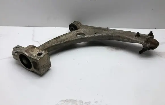 Volkswagen PASSAT B6 Front lower control arm/wishbone 3C0407153B