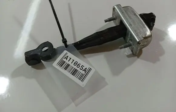Opel Astra J Rear door check strap stopper 