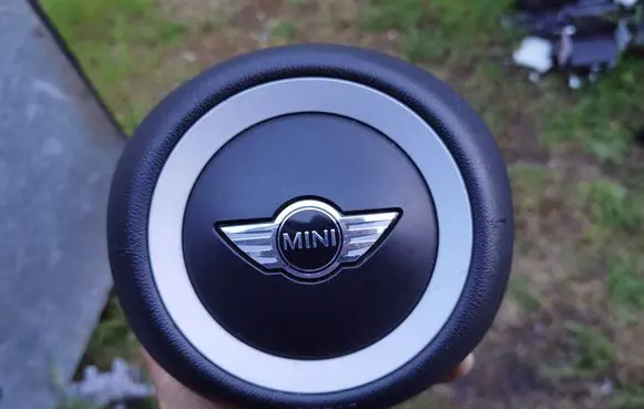 Mini One - Cooper Coupe R56 Steering wheel airbag 27576630 20093060257 RG23192219