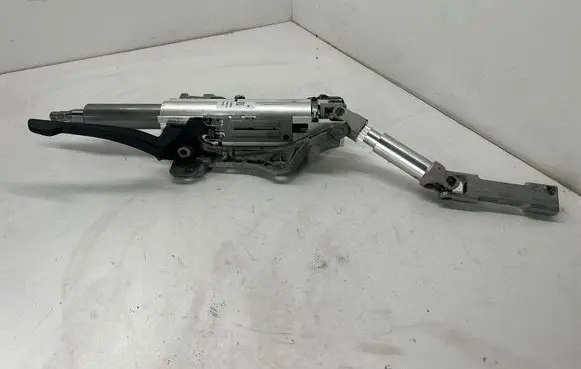 Chrysler Pacifica Steering wheel axle set P55057396AG 55057396AG 38259466