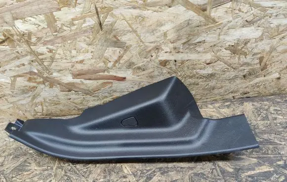 Alfa Romeo Giulia Rear seat side bottom trim 156129045