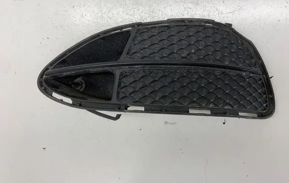 Mercedes-Benz E W212 Front bumper lower grill A2128852722
