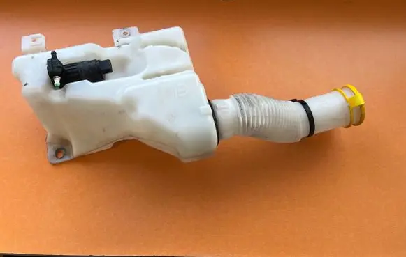 Fiat 500X Windshield washer fluid reservoir/tank B805
