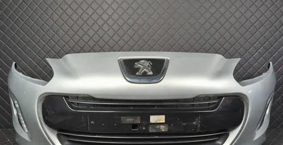 Peugeot 308 Front bumper 