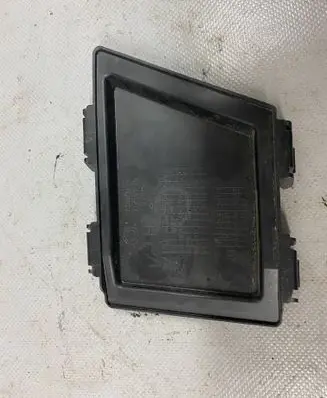 BMW X3 F25 Headlight/headlamp dust cover 738069