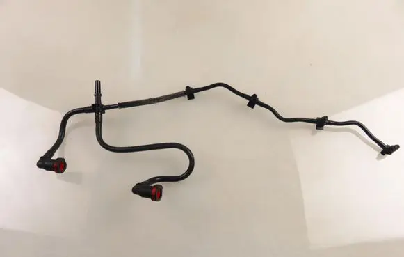 Ford Transit Fuel injector supply line/pipe