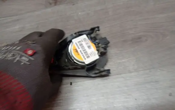 Volvo XC70 Parcel shelf speaker 8633993