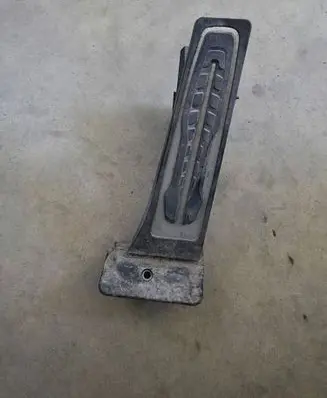 BMW X5 G05 Accelerator throttle pedal 6889820
