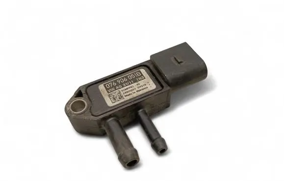Volkswagen Scirocco Exhaust gas temperature sensor 076906051B