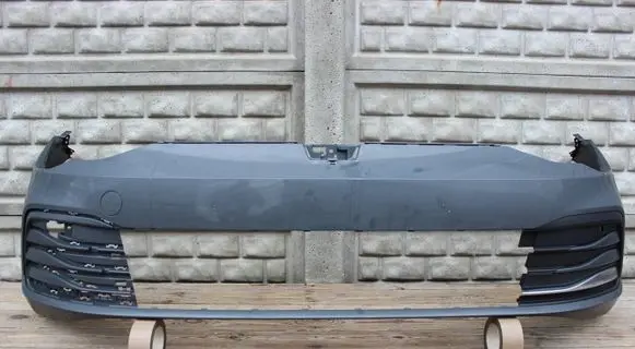 Volkswagen Golf VIII Front bumper 5H0807221J