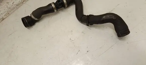 Porsche Cayenne (92A) Engine coolant pipe/hose 7L8121115