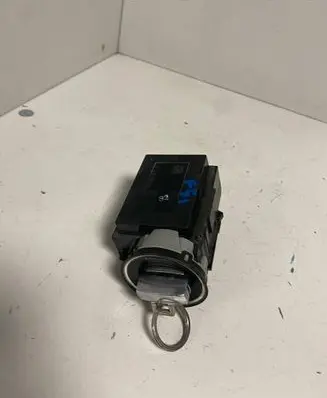 Volkswagen PASSAT B6 Ignition lock 3C0905843Q 33303301 12401801429924