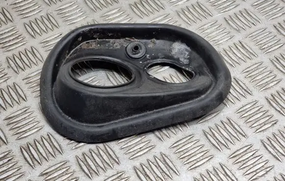 Volkswagen Touran III Fuel tank cap trim 5TA809993A