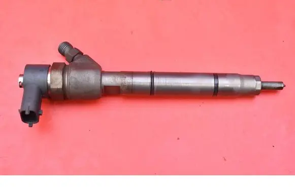 Fuel injector