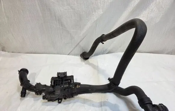 Opel Combo E Thermostat/thermostat housing 9812113780
