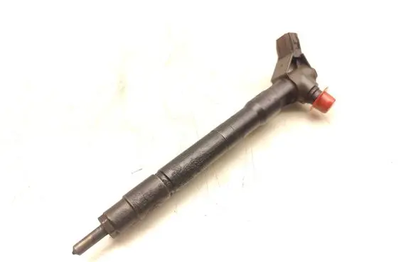 Mazda 6 Fuel injector SH0113H50