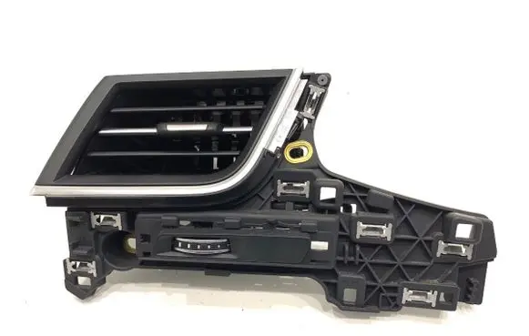 Audi Q7 4M Rear air vent grill 4M1820901N