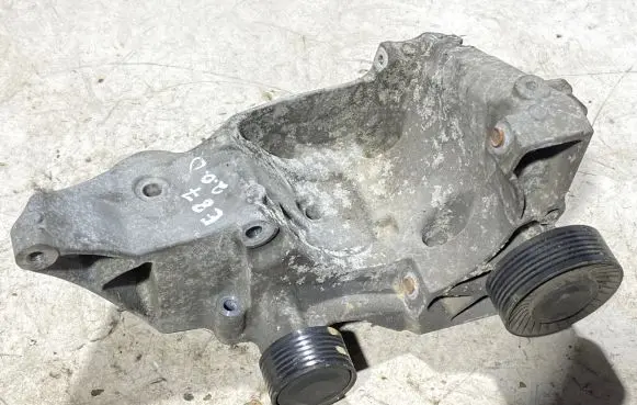 BMW 1 E81 E87 Generator/alternator bracket 788263902 13992010