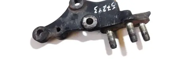 Mazda 323 Engine mounting bracket