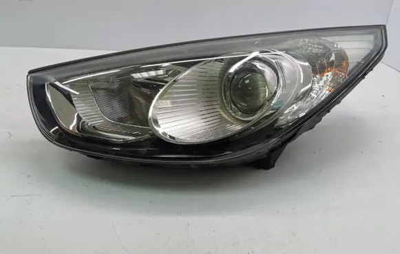 Hyundai ix35 Headlight/headlamp 02A011800 12A011000