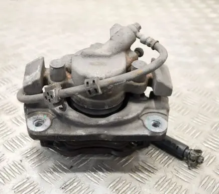 Peugeot 3008 II Front brake caliper