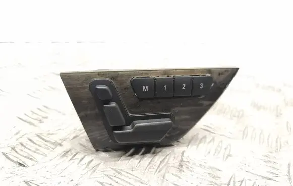 Mercedes-Benz C W204 Seat control switch A2048204310