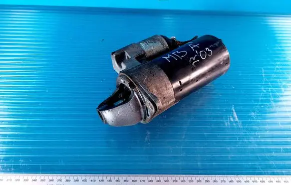 Mercedes-Benz A W169 Starter motor 0051512101 0001108217
